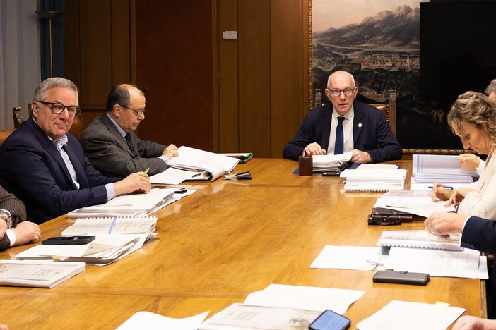 Tra piste forestali, fisica a La Thuile e slittini a Flassin: la Valle d’Aosta si muove… quasi tutta insieme Tra piste forestali, fisica a La Thuile e slittini a Flassin: la Valle d’Aosta si muove… quasi tutta insieme