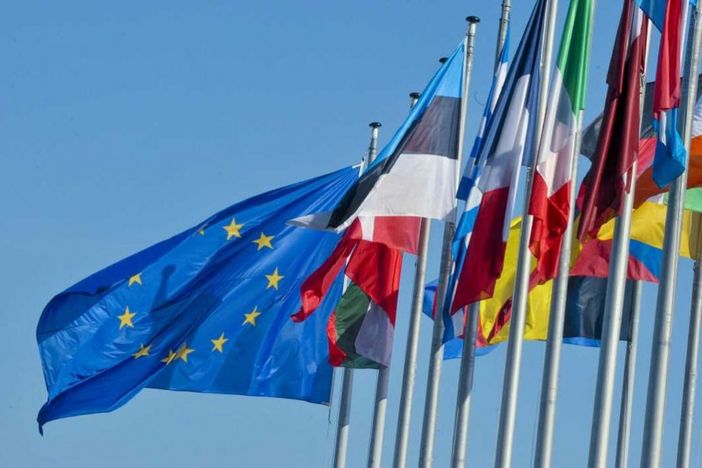 COME AFFRONTARE L’EUROPA, ACCETTANDO L’EREDITA’ DEL PASSATO