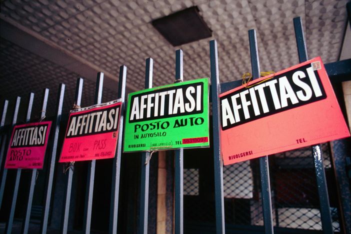 Qui e nella foto in basso alcuni dei pannelli criticati dai lettori di valledaostaglocal