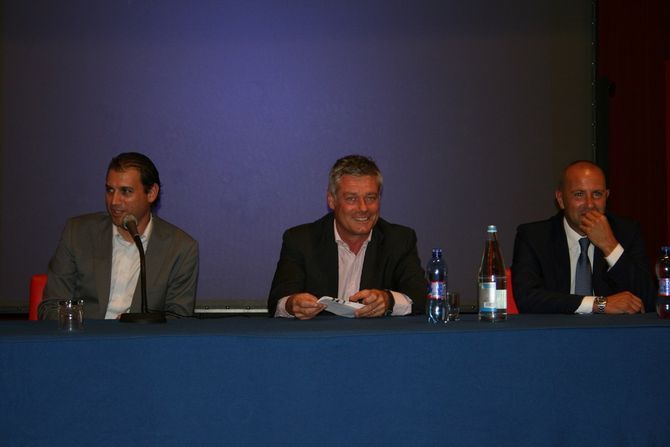 Calcio: Al Puchoz match pirotecnico: convince ancora il Vallée d’Aoste ma con il Rapallobogliasco finisce 3 a 3 Calcio: Al Puchoz match pirotecnico: convince ancora il Vallée d’Aoste ma con il Rapallobogliasco finisce 3 a 3