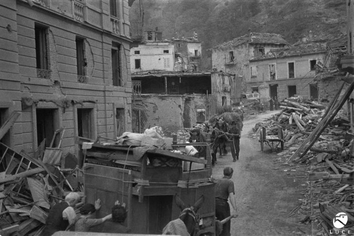 Pont-Saint-Martin tra bombe e memoria: 81 anni dal bombardamento del 23 agosto 1944 Pont-Saint-Martin tra bombe e memoria: 81 anni dal bombardamento del 23 agosto 1944