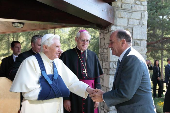 Il Presidente della Regione, Augusto Rollandin, riceve il Papa