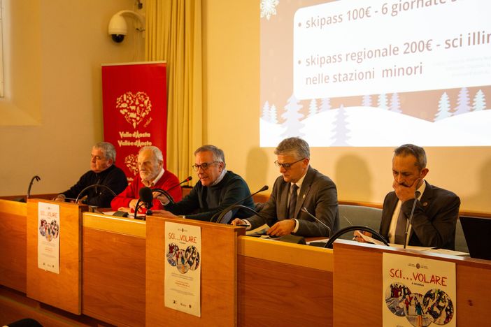 Al via l’edizione 2023/2024 di Sci…volare a scuola Al via l’edizione 2023/2024 di Sci…volare a scuola