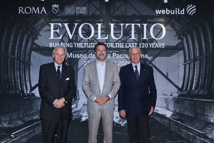Webuild, Salvini visita la mostra “Evolutio” all’Ara Pacis di Roma