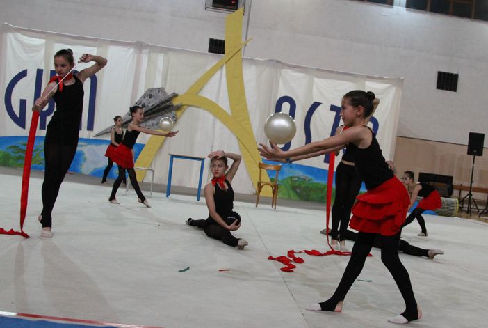 GINNASTICA: I saggi della Gym Aosta, sport e spettacolo