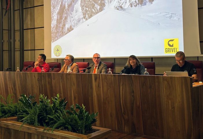 Cinquanta anni di guida e identità: la Valle d’Aosta celebra l’Uvgam Cinquanta anni di guida e identità: la Valle d’Aosta celebra l’Uvgam