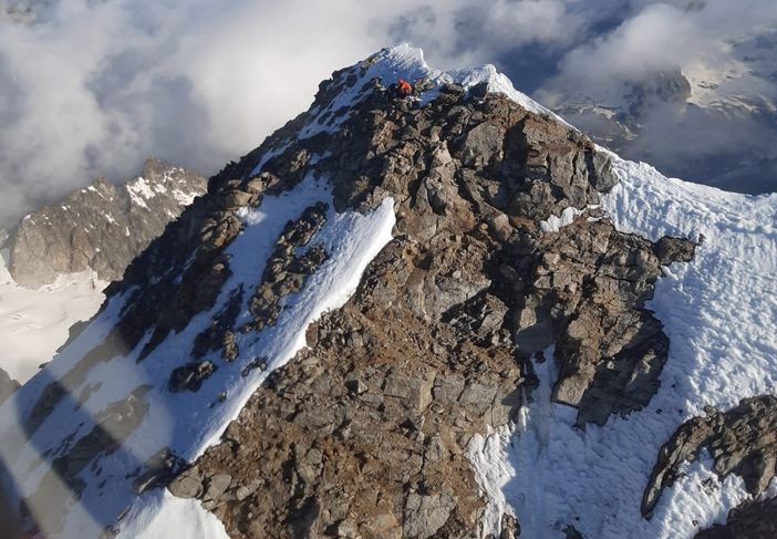 Gli alpinisti in difficoltà sulle Jorasses Gli alpinisti in difficoltà sulle Jorasses
