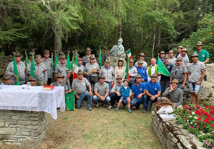 Domenica tutti a Bionaz per celebrare gli Alpini in festa