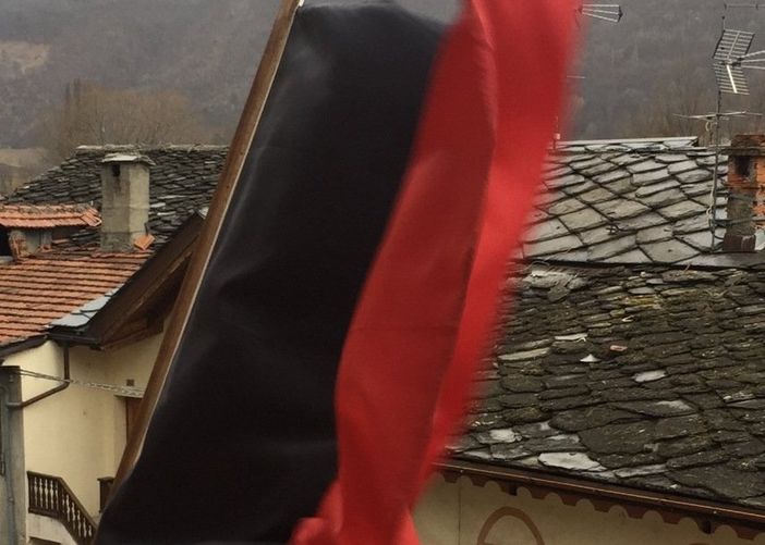 Nella sezione unionista di Saint Vincent volano gli stracci Nella sezione unionista di Saint Vincent volano gli stracci