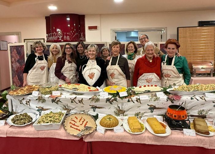 Da sn: Rosanna D'Incau - Rita Gallucci - Agata Anastasi - Giulia Pasi - Iole Marguerettaz - Marilena Zurletti - Vilma Carlin - Daniela Nelva Stellio - Luciana Franchin -  Serena Richelli -  Carla Ansermin - Maria Buongiorno, Giovanna Casagrande