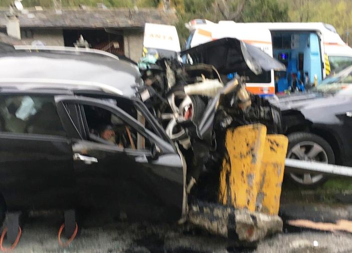 Due feriti nello scontro tra auto a La Salle