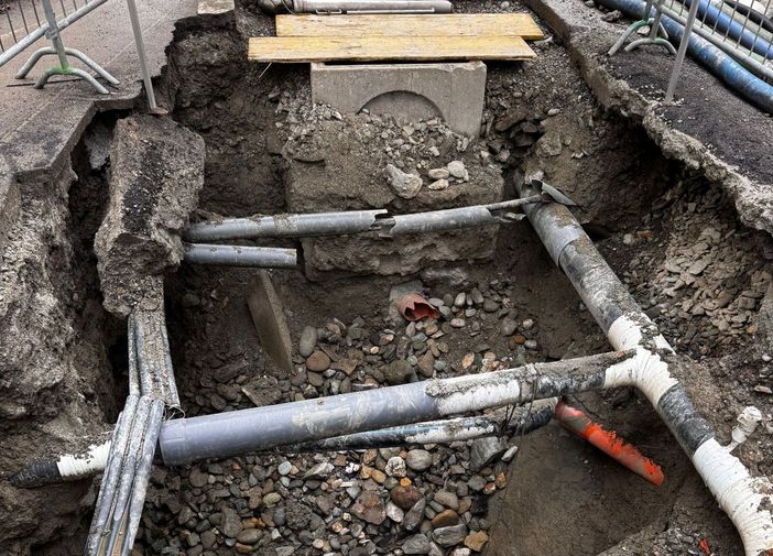 Aosta: L’amministrazione comunale accelera i lavori per risolvere l'emergenza fognaria via Monte Vodice"