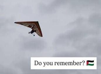 Deltaplano su manifestazione pro-Gaza a Calenzano, è polemica: "Riferimento ad attacchi di Hamas"