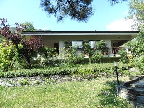 CASA SUBITO IN VALLE D'AOSTA:  Villa PRESTIGIOSA in vendita ad Aosta, regione Pallin