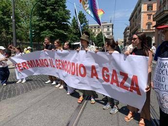 'Free Palestine', il grido della piazza per Gaza a Roma 'Free Palestine', il grido della piazza per Gaza a Roma