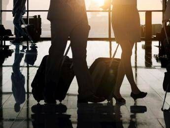 Aeroporti, estate da incubo: con nuovo sistema Ue code di 4 ore per chi viene da fuori