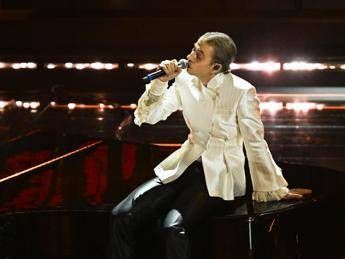 Sanremo 2026, Chiello chi è: il brano 'Ti penso sempre' e la polemica con Morgan