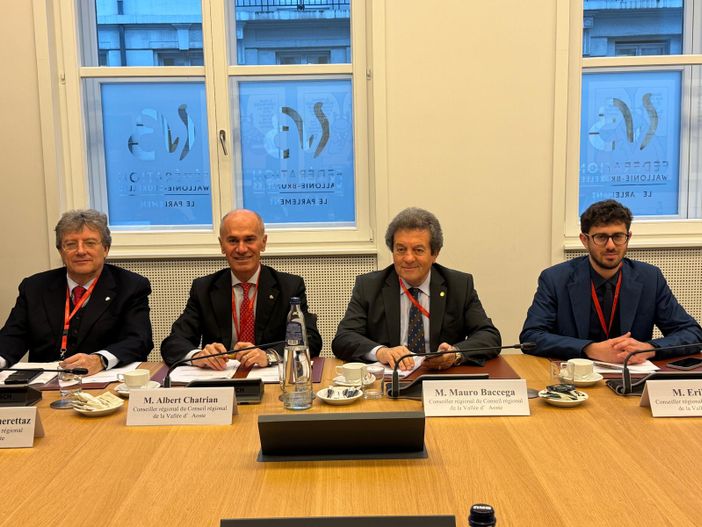 L'intelligence artificielle au centre des débats du Comité interparlementaire entre Vallée d'Aoste, Wallonie-Bruxelles et Jura L'intelligence artificielle au centre des débats du Comité interparlementaire entre Vallée d'Aoste, Wallonie-Bruxelles et Jura