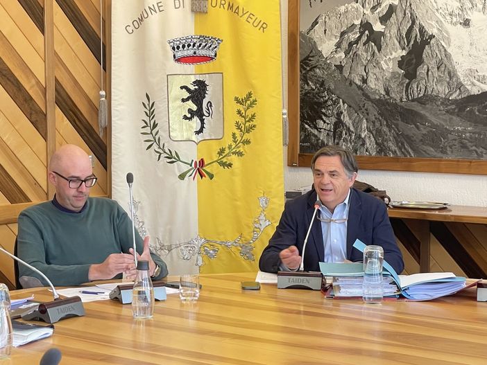 A  ds il sindaco Roberto Rota (foto archivio)