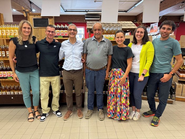 Al centro Renzo Bionaz presidente Cofruits Al centro Renzo Bionaz presidente Cofruits