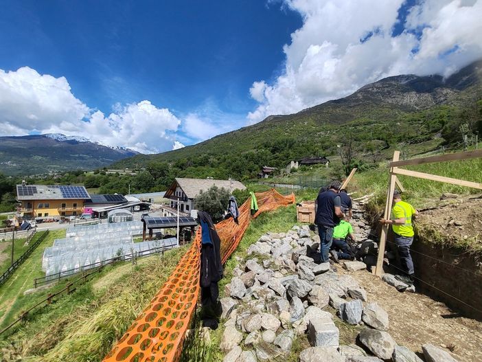 Dal GAL 527.000 euro per salvare i muretti a secco e valorizzare il territorio, partono i primi interventi GAL per strade e sentieri storici Dal GAL 527.000 euro per salvare i muretti a secco e valorizzare il territorio, partono i primi interventi GAL per strade e sentieri storici