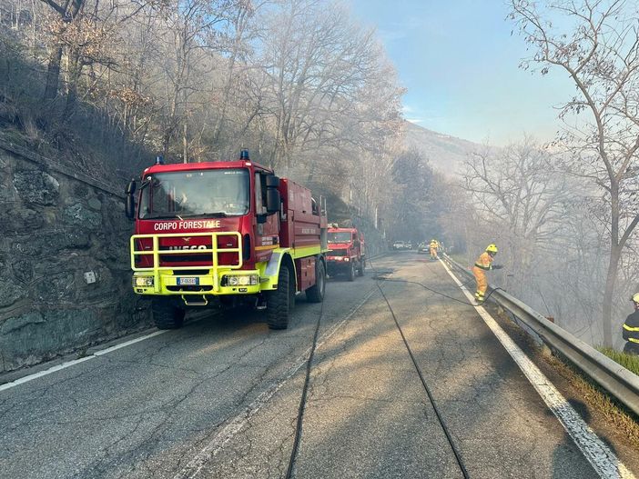 Fiamme tra Verrayes e Nus, dopo la paura resta la vigilanza Fiamme tra Verrayes e Nus, dopo la paura resta la vigilanza