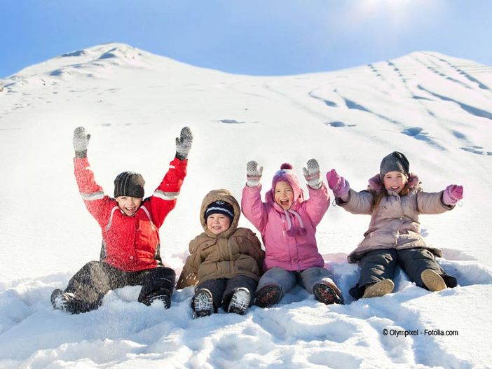 EDUCAZIONE: Sulle nevi del Col di Joux un giorno di sci e scienza dedicato ai bambini EDUCAZIONE: Sulle nevi del Col di Joux un giorno di sci e scienza dedicato ai bambini
