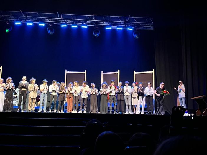 La tempesta criminale sull’isola felice messa in scena dai ragazzi del Liceo Berard di Aosta