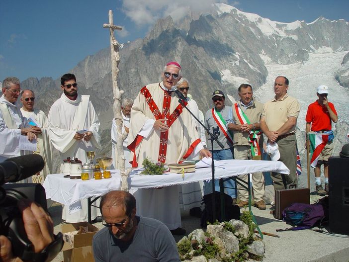 SANTUARIO DI ROCCIA 19 LUGLIO 2019 SANTA MESSA IN VETTA DOVE NEL 1986 PAPA GIOVANNI PAOLO II RECITÒ L’ANGELUS