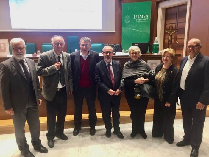 Furlan, Barbagallo, Landini insigniti del 'Premio Federico Caffè'. Un riconoscimento per gli sforzi verso una linea unitaria del sindacato Furlan, Barbagallo, Landini insigniti del 'Premio Federico Caffè'. Un riconoscimento per gli sforzi verso una linea unitaria del sindacato