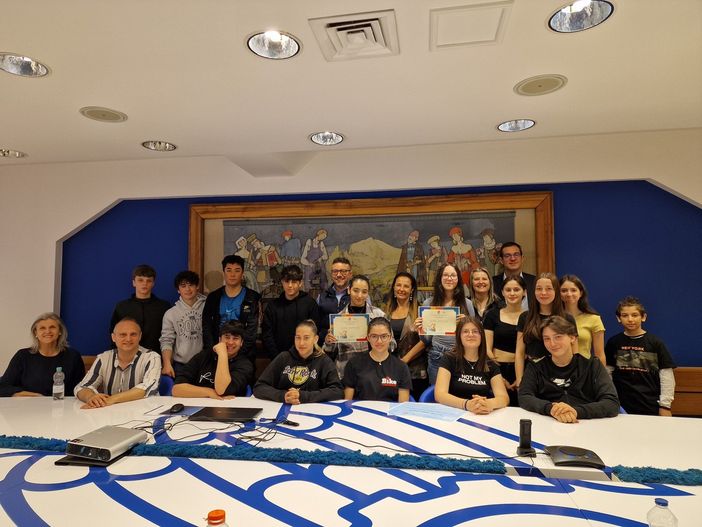 Nelle foto alcuni momenti delle premiazioni Nelle foto alcuni momenti delle premiazioni