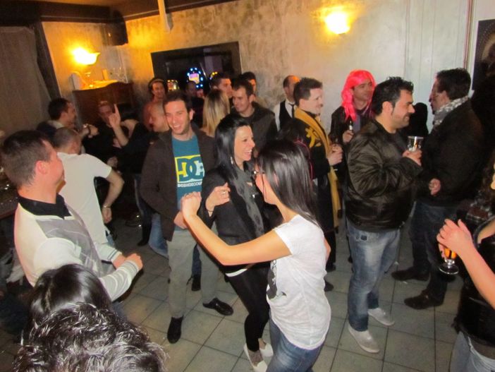 Vietato ballare se il locale è sprovvisto di licenza