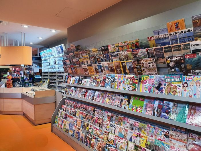 LE PRIME PAGINE DEI QUOTIDIANI DI OGGI 13 SETTEMBRE AL BISTROT DE LA GARE