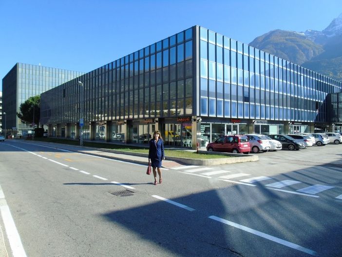 CASA SUBITO IN VALLE D'AOSTA: Ufficio in affitto ad Aosta, in reg. Borgnalle
