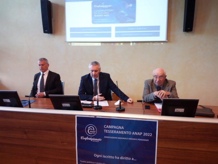 Da sn:Claudio Varisellaz, pres; Stefano Fracasso, segretario; Aldo Zappaterra, pres. onorario Da sn:Claudio Varisellaz, pres; Stefano Fracasso, segretario; Aldo Zappaterra, pres. onorario
