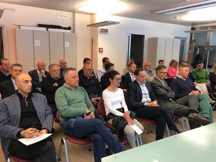 Il nuovo Consiglio della Chambre riunito in assemblea