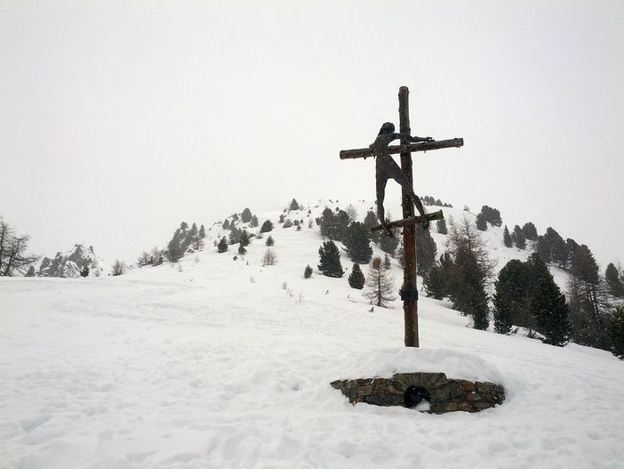 Il Cristo di Mario Stuffer a Pila