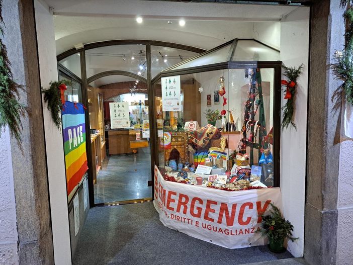 A Natale scegli la pace con Emergency. Il panettone “fatto per bene” arriva anche in Valle d’Aosta