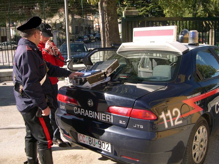 SICUREZZA: Denunciati due ubriachi che guidavano i furgoni da lavoro