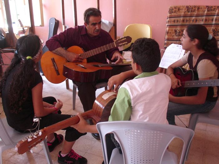 Giovanissimi allievi a scuola di chitarra da Franco Fabbri