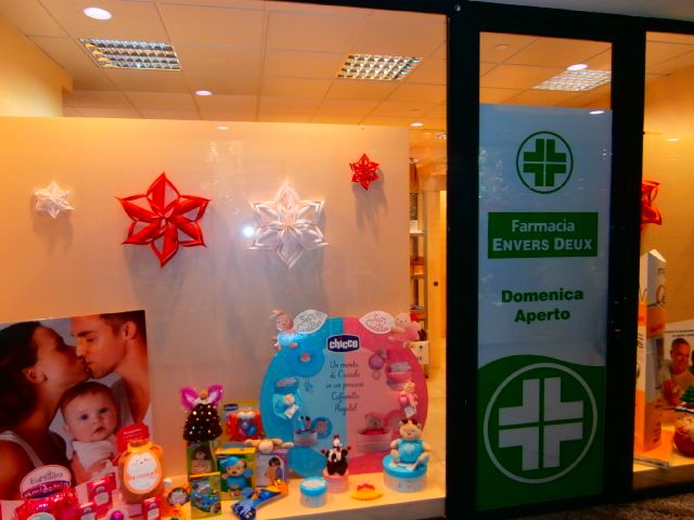 LES HALLES-AUTOPORTO: Una nuova farmacia nel centro commerciale e produttivo