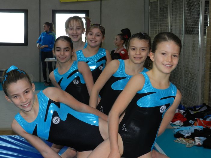 Al centro le Allieve Carola Alleyson e Claire Trossello