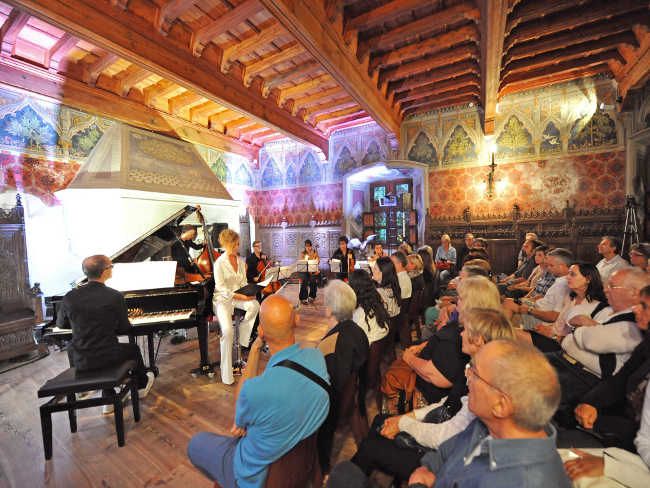 L'Ars Magica di La Rossignol chiude Chateaux en Musique L'Ars Magica di La Rossignol chiude Chateaux en Musique