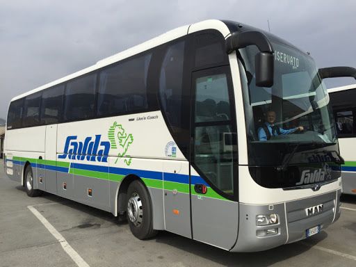 Trasporti pubblici potenziati in Valle in vista della riapertura delle scuole Trasporti pubblici potenziati in Valle in vista della riapertura delle scuole