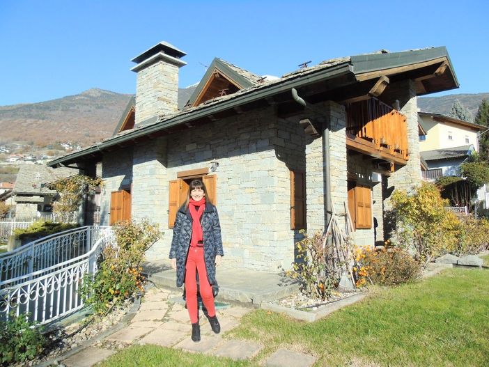 CASA SUBITO IN VALLE D'AOSTA: Splendida villa in vendita a Saint Christophe, fr. Nicolin