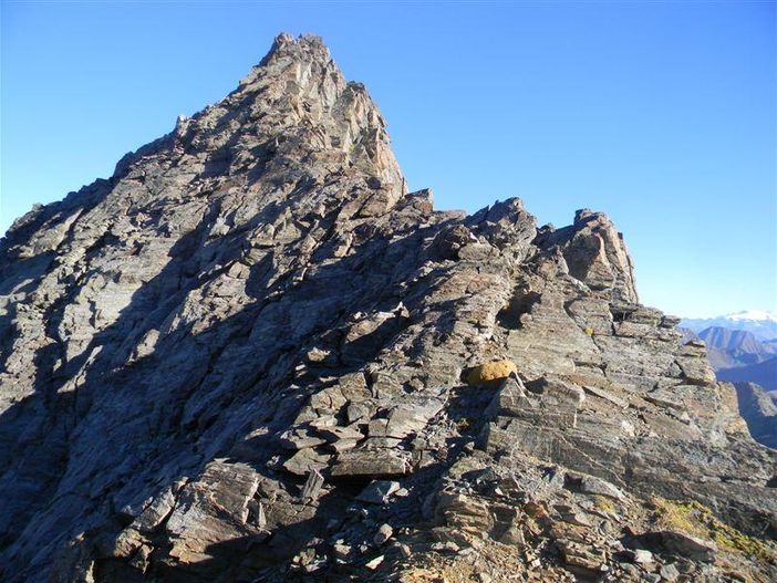 Soccorsi due alpinisti italiani in difficoltà sulla Torre Lavina di Cogne Soccorsi due alpinisti italiani in difficoltà sulla Torre Lavina di Cogne