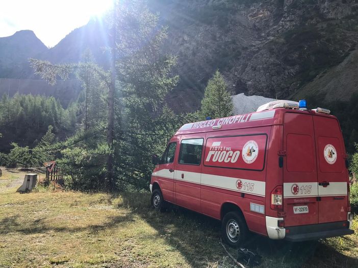 Le unità cinofile Vigili Fuoco valdostani in soccorso donna nel cuneese