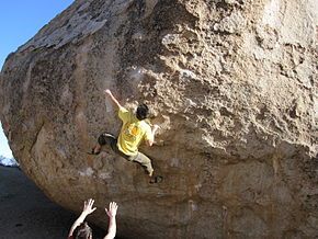 Il boulder 'spacca' anche in Valle ed è in Valsavara il primo 'Granpablok' Il boulder 'spacca' anche in Valle ed è in Valsavara il primo 'Granpablok'