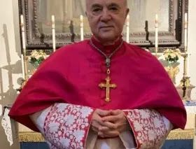L'ex nunzio americano Viganò verrà processato dalla Chiesa per scisma L'ex nunzio americano Viganò verrà processato dalla Chiesa per scisma