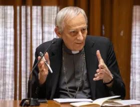 Il Cardinale Zuppi: "Garantire condizioni dignitose nelle carceri"